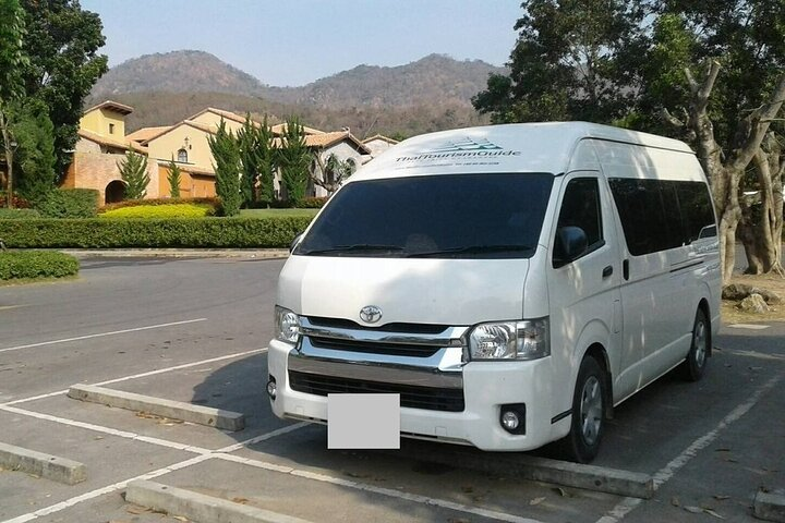 Island Hotels to Antigua VC Bird Airport ANU Departure Transfer - Photo 1 of 5